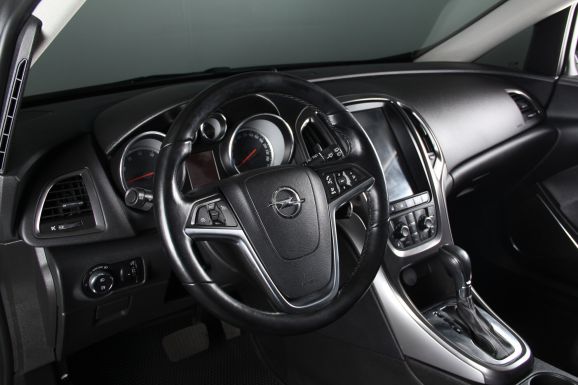 Opel Astra, 1.6 л, АТ, 2011 фото 8