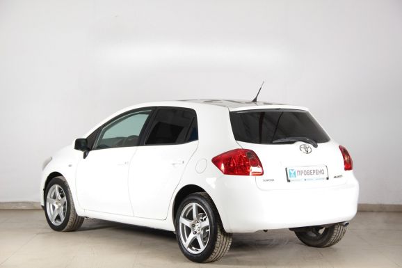 Toyota Auris, 1.6 л, Робот, 2007 фото 6