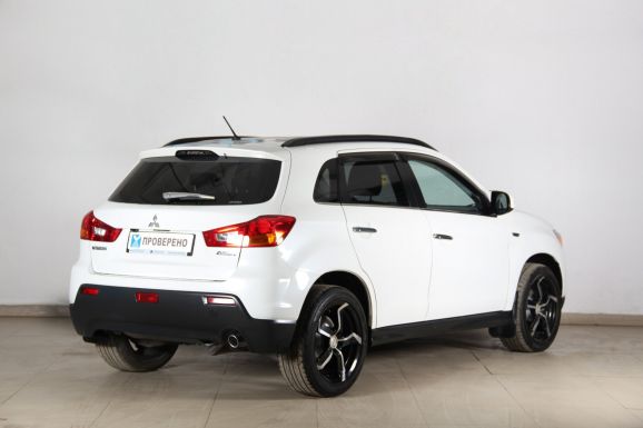 Mitsubishi ASX, 2.0 л, Вариатор, 2011 фото 4