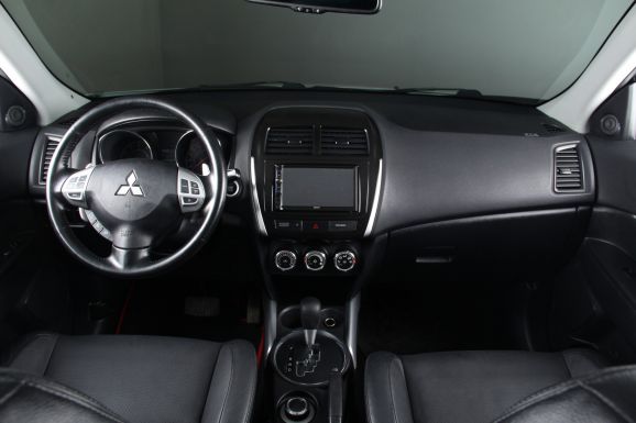 Mitsubishi ASX, 2.0 л, Вариатор, 2011 фото 10
