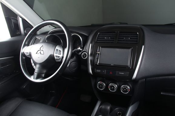 Mitsubishi ASX, 2.0 л, Вариатор, 2011 фото 12