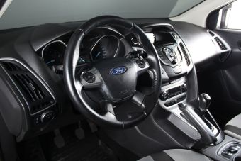 Ford Focus, 1.6 л, МКПП, 2012 фото 9