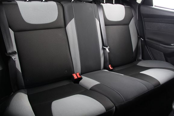 Ford Focus, 1.6 л, МТ, 2012 фото 1