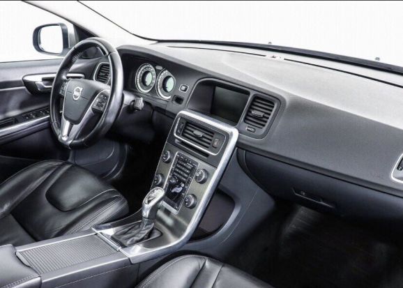 Volvo S60, 1.6 л, АТ, 2011 фото 2
