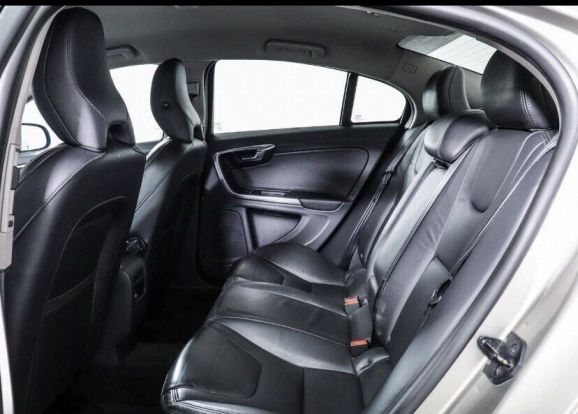 Volvo S60, 1.6 л, АТ, 2011 фото 1