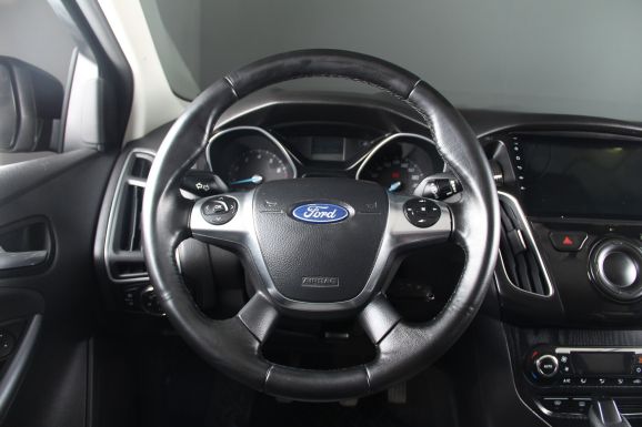 Ford Focus Titanium, 1.6 л, МТ, 2013 фото 10