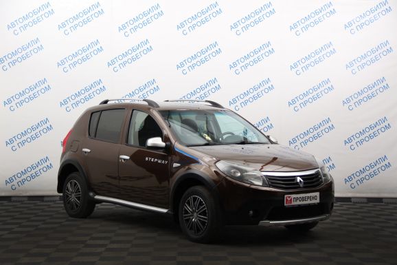 Renault Sandero Stepway, 1.6 л, АТ, 2013 фото 4