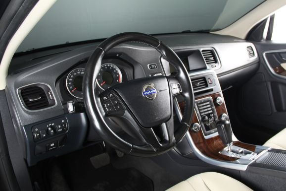 Volvo S60, 1.6 л, АТ, 2012 фото 9