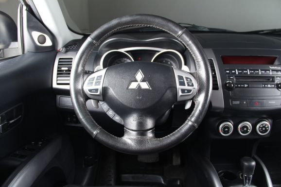 Mitsubishi Outlander, 2.4 л, Вариатор, 2008 фото 12