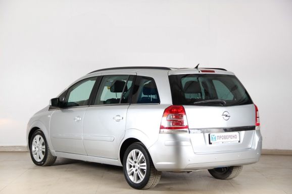 Opel Zafira, 1.8 л, Робот, 2010 фото 5
