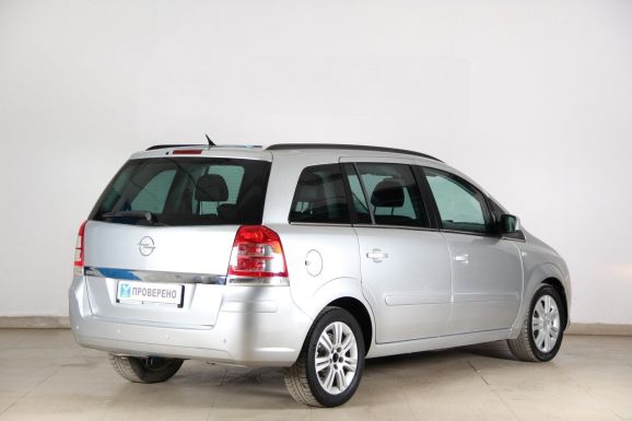 Opel Zafira, 1.8 л, Робот, 2010 фото 6