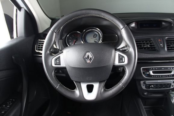 Renault Fluence, 1.6 л, Вариатор, 2015 фото 11