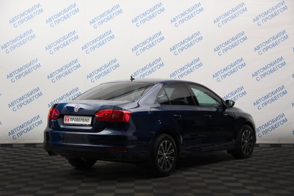 Volkswagen Jetta Highline, 1.6 л, АТ, 2012 фото 5