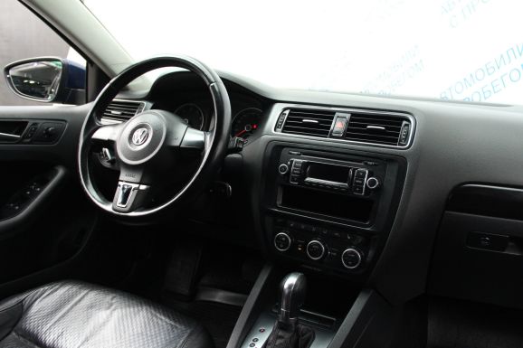 Volkswagen Jetta Highline, 1.6 л, АТ, 2012 фото 7