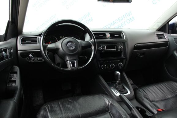 Volkswagen Jetta Highline, 1.6 л, АТ, 2012 фото 9