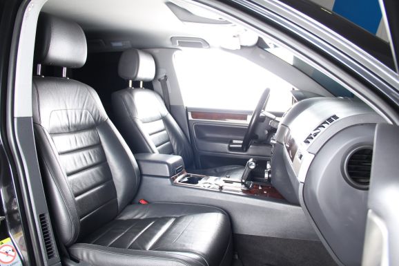 Volkswagen Touareg R5 2.5TDI, 2.5 л, АТ, 2008 фото 2