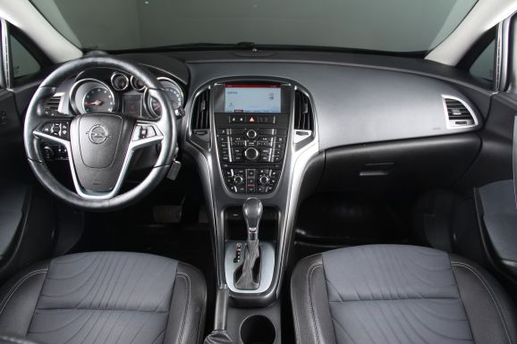 Opel Astra, 1.6 л, АТ, 2014 фото 10
