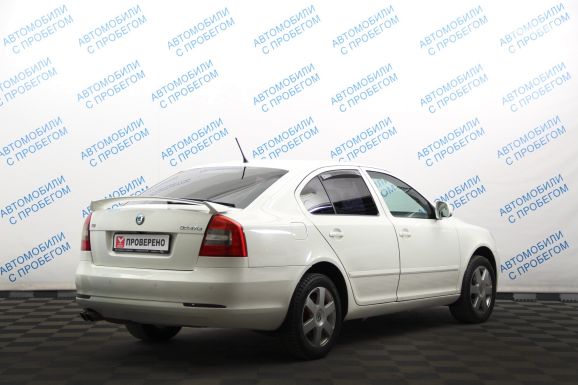 Skoda Octavia, 1.8 л, АТ, 2013 фото 4