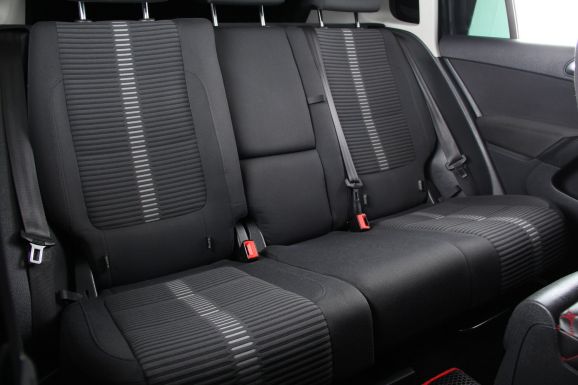 Volkswagen Tiguan, 2.0 л, АТ, 2009 фото 1