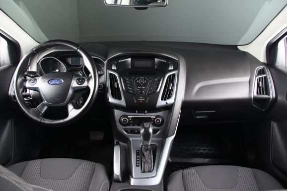 Ford Focus, 1.6 л, Робот, 2014 фото 10