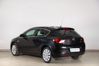 Opel Astra, 1.6 л, АКПП, 2012 фото 6