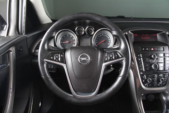 Opel Astra, 1.6 л, АТ, 2012 фото 7
