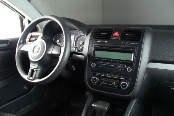 Volkswagen Jetta, 1.6 л, АТ, 2010 фото 12