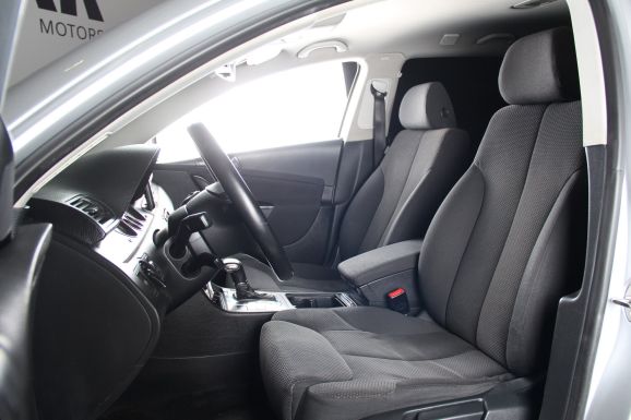 Volkswagen Passat, 2.0 л, Робот, 2007 фото 8