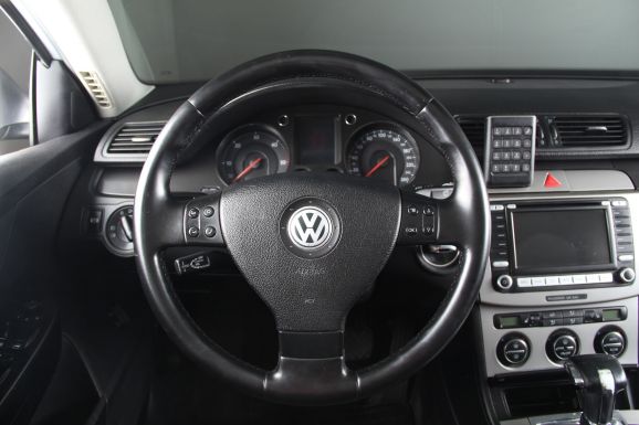 Volkswagen Passat, 2.0 л, Робот, 2007 фото 11