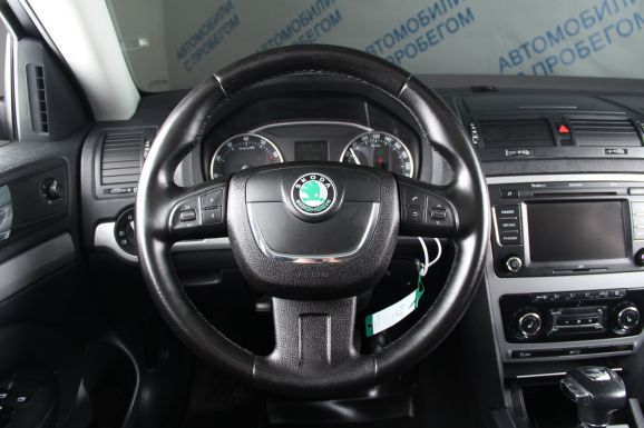 Skoda Octavia, 1.8 л, АТ, 2012 фото 9