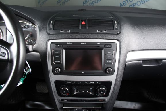 Skoda Octavia, 1.8 л, АТ, 2012 фото 11