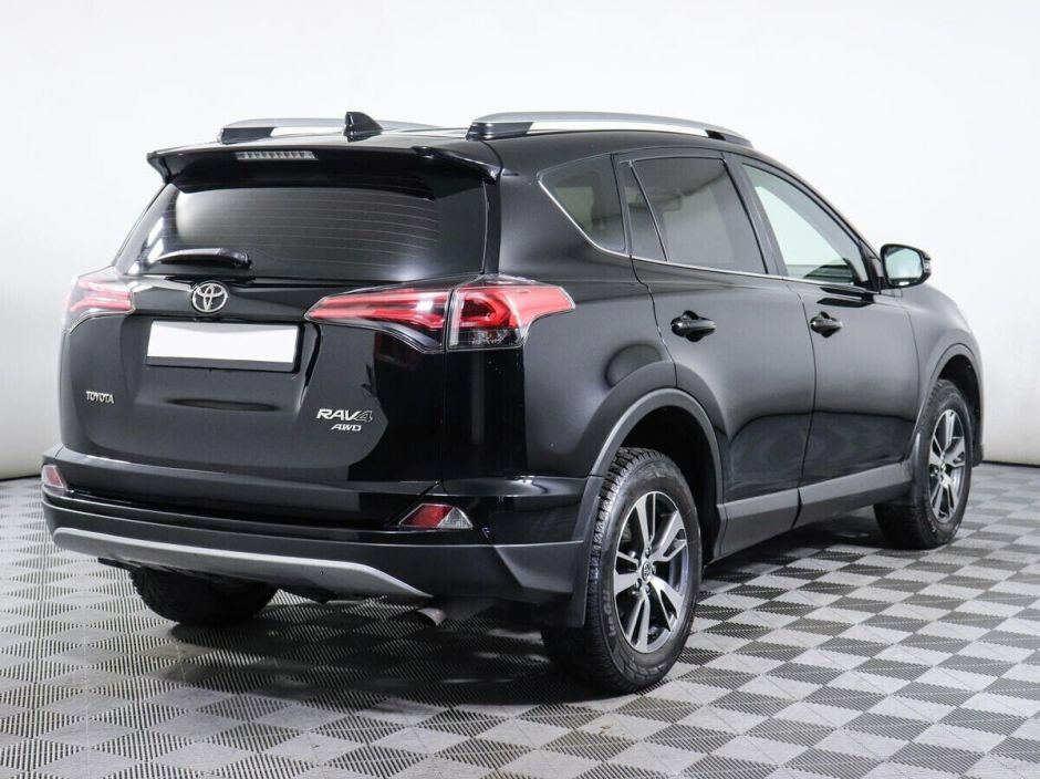 Toyota RAV4, 2.2 л, АТ, 2018 фото 4