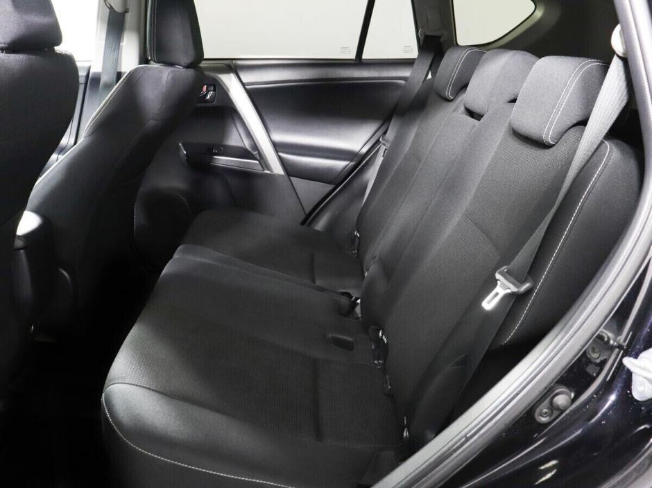 Toyota RAV4, 2.2 л, АТ, 2018 фото 1