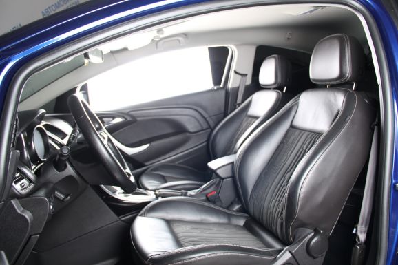 Opel Astra, 1.6 л, АТ, 2013 фото 8