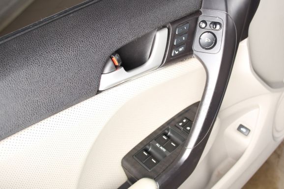 Honda Accord, 2.4 л, АТ, 2010 фото 7