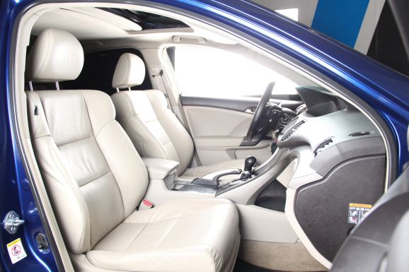 Honda Accord, 2.4 л, АТ, 2010 фото 2