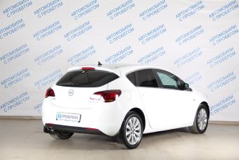 Opel Astra, 1.4 л, АКПП, 2012 фото 4