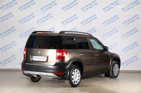 Skoda Yeti, 1.2 л, Робот, 2013 фото 4