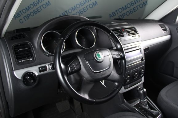 Skoda Yeti, 1.2 л, Робот, 2013 фото 9