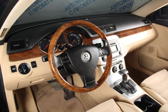 Volkswagen Passat, 2.0 л, Робот, 2008 фото 9