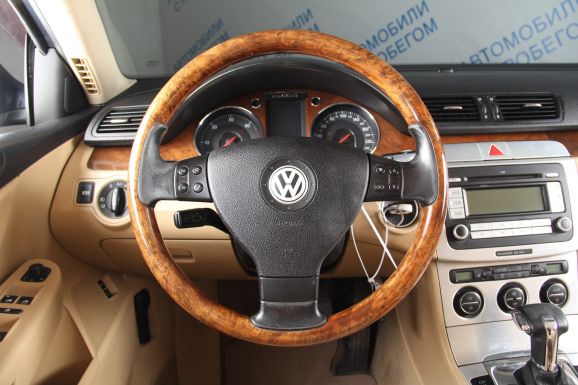 Volkswagen Passat, 2.0 л, Робот, 2008 фото 11