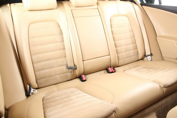 Volkswagen Passat, 2.0 л, Робот, 2008 фото 1