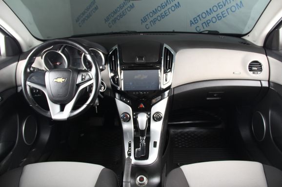 Chevrolet Cruze LTZ, 1.8 л, АТ, 2013 фото 10