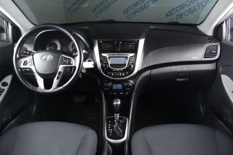 Hyundai Solaris Family, 1.6 л, АКПП, 2013 фото 10