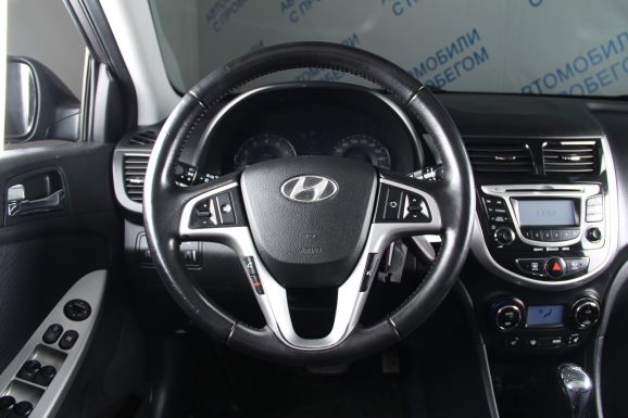 Hyundai Solaris Family, 1.6 л, АТ, 2013 фото 11