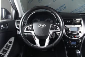 Hyundai Solaris Family, 1.6 л, АКПП, 2013 фото 11