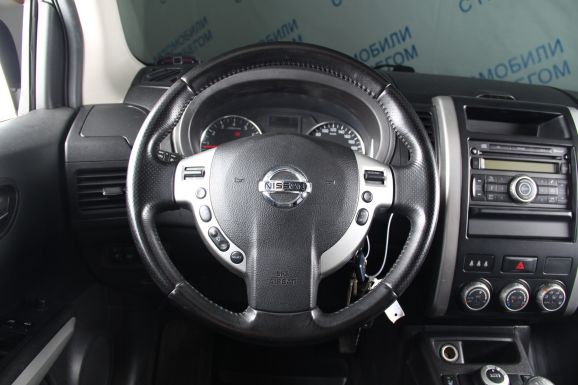 Nissan X-Trail, 2.0 л, МТ, 2011 фото 12