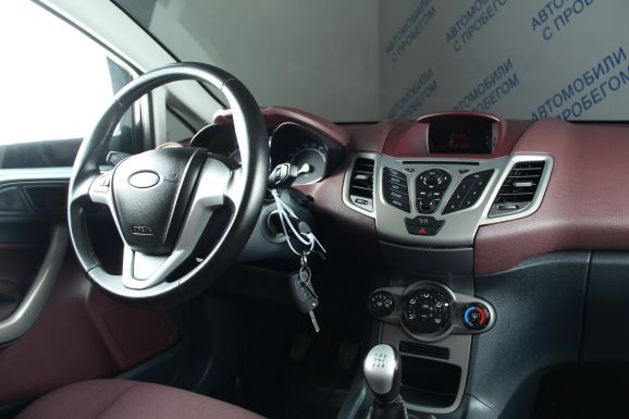 Ford Fiesta, 1.4 л, МТ, 2013 фото 12