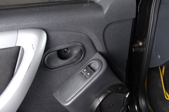 Renault Duster LE Adventure, 2.0 л, МТ, 2012 фото 7