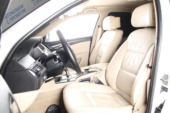 BMW 5 серии, 3.0 л, АТ, 2010 фото 8